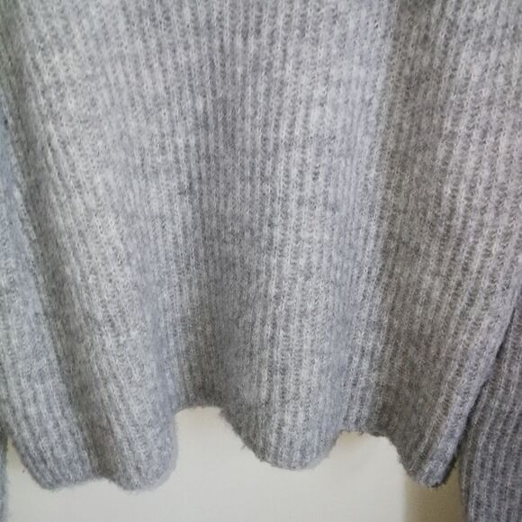 FASHION NOVA Grey & Turquoise Stripes Chunky Knit Cropped Sweater Large - Picture 4 of 13